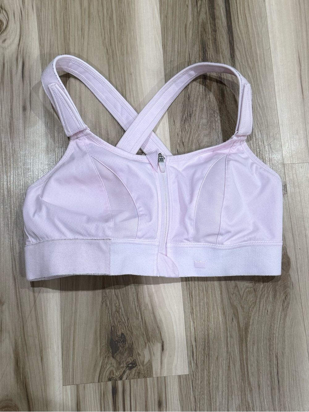 Shefit Light Pink Sports Bra Womenโs 1 Luxe (1XL)